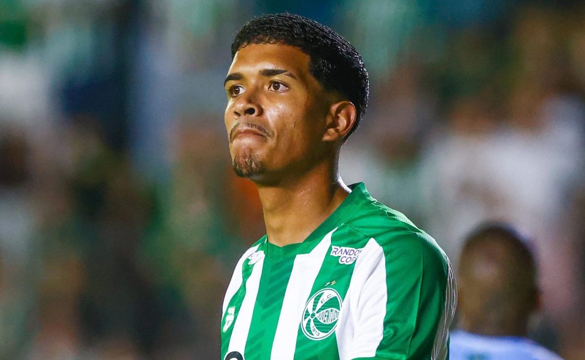 Lucas Barbosa acerta com outro clube e Internacional volta ao mercado para assinar com reforço