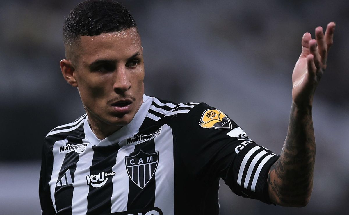 Guilherme Arana saindo do Atlético-MG rumo ao Corinthians tem decisão e não vai acontecer em 2025
