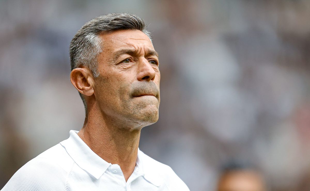 Após acertar com Pedro Caixinha, Grêmio avança para tirar lateral-direito João Lucas, do Santos