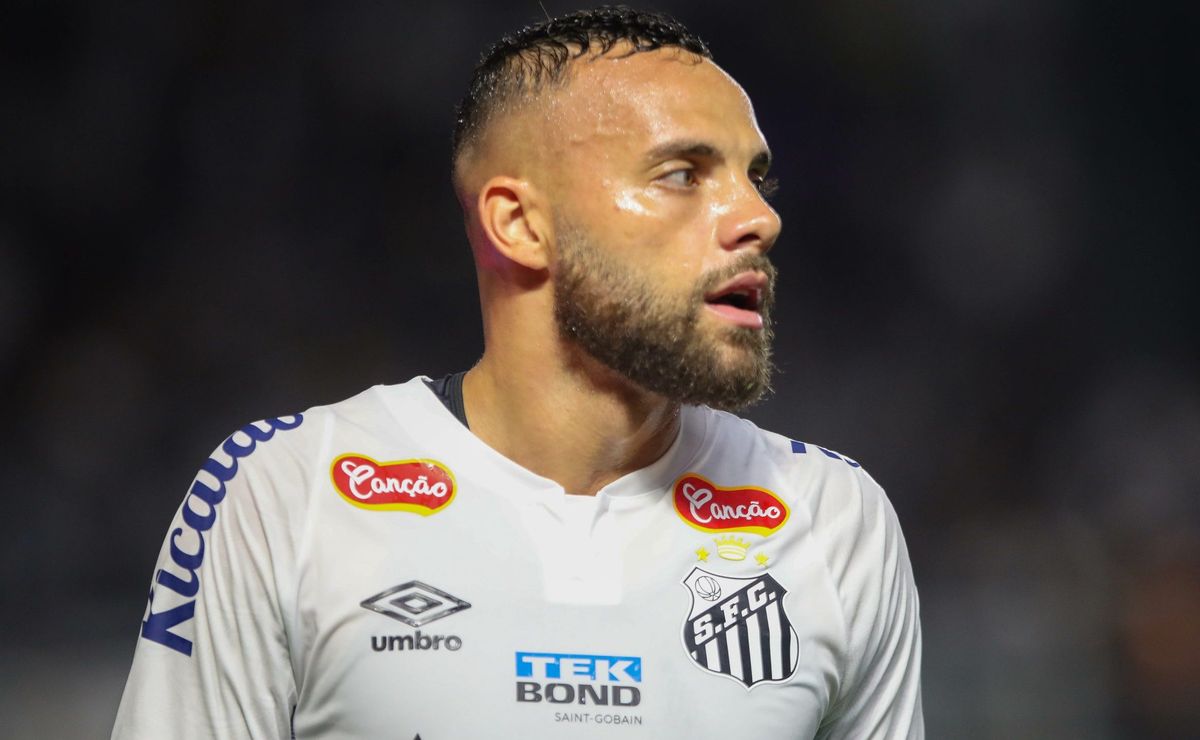 Fábio Carille indica atacante Guilherme ao Vasco, diz site