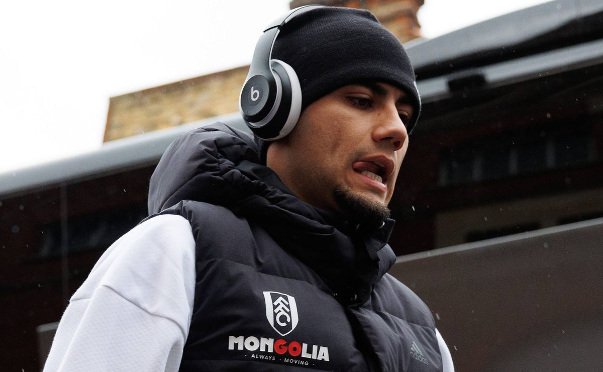 Corinthians ofereceu Breno Bidon para fechar contratação de Andreas Pereira e recebeu aviso do Fulham