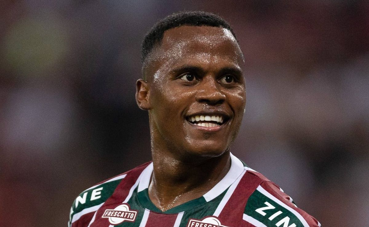 Palmeiras oferece R$ 76 milhões em Jhon Arias, mas Fluminense pede mais dinheiro na negociação