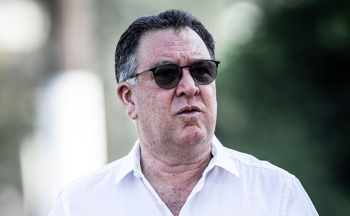 Marcelo Teixeira começa faxina no Santos e libera meio-campista; João Victor Balão acerta com Sampaio Corrêa