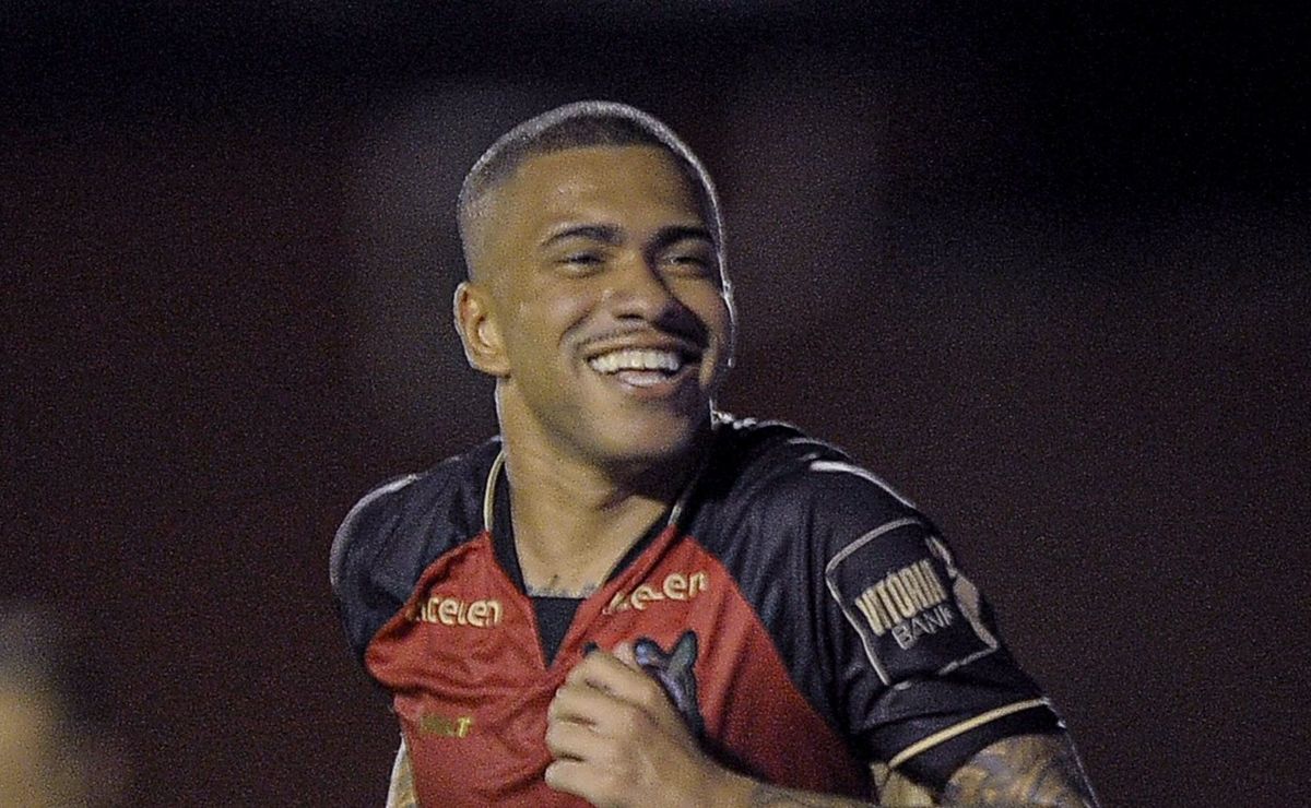 Lucas Esteves é interesse do São Paulo, e troca por Wellington Rato pode acontecer