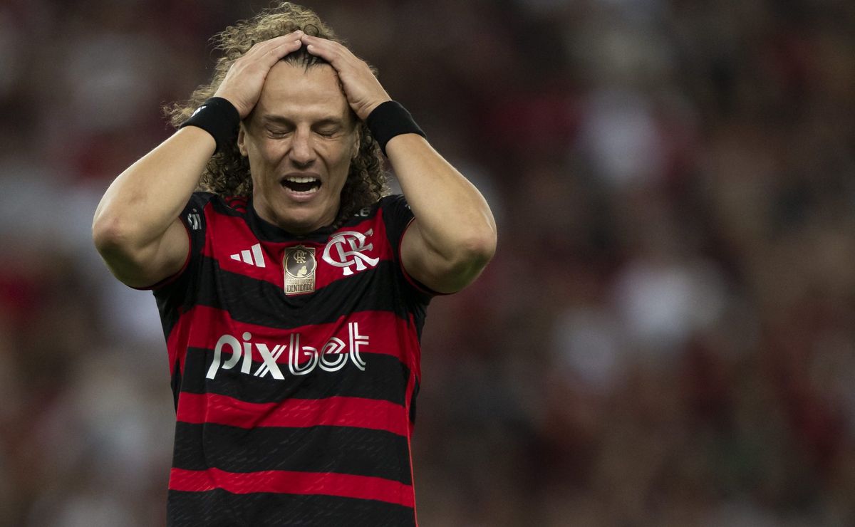 Flamengo mira zagueiro argentino que vale R$ 95 milhões para substituir David Luiz em 2025
