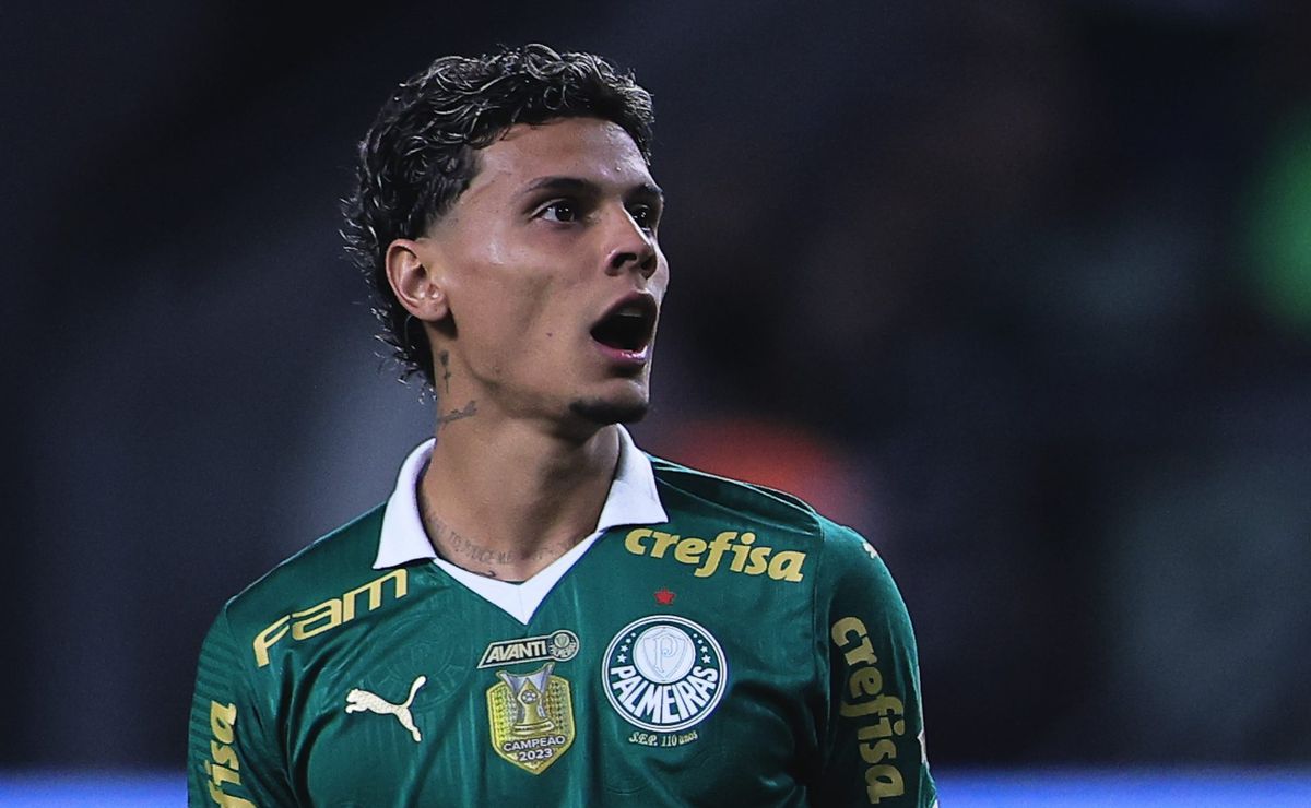 Palmeiras deve vender 2 titulares para Europa após Mundial e Richard Rios e Vitor Reis devem sair