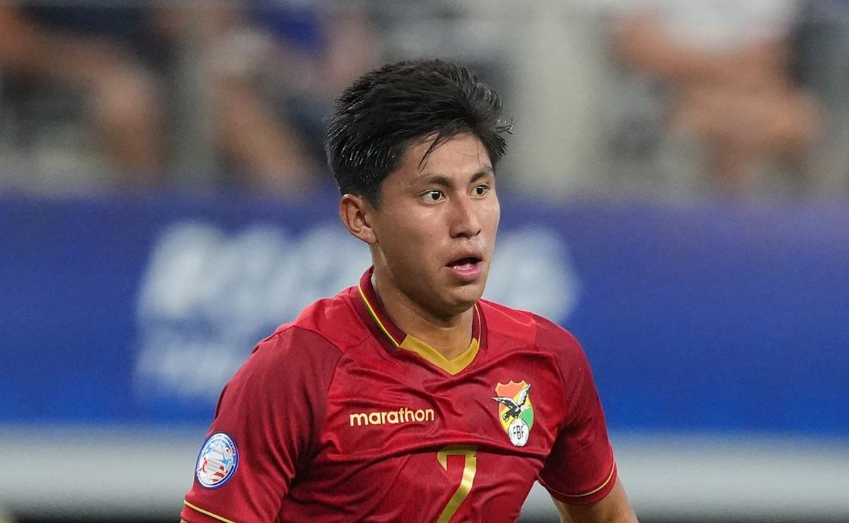 Santos toma decisão imediata sobre futuro de Miguelito e meia boliviano está nos planos de 2025