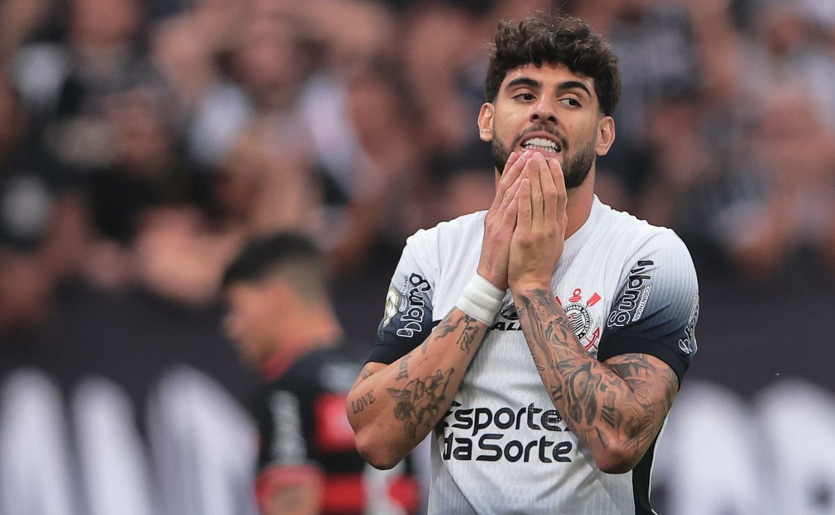Corinthians decide se proteger de proposta por Yuri Alberto e Augusto Melo confia em multa rescisória