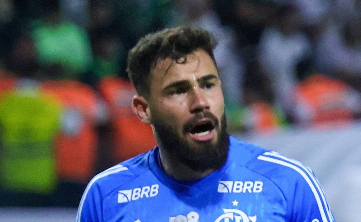 Matheus Cunha abre o jogo sobre decisão polêmica de Filipe Luís