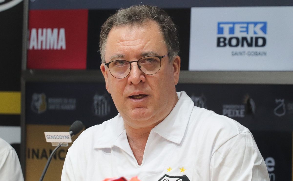 Marcelo Teixeira toma decisão no Santos e marca coletiva de imprensa na Vila Belmiro