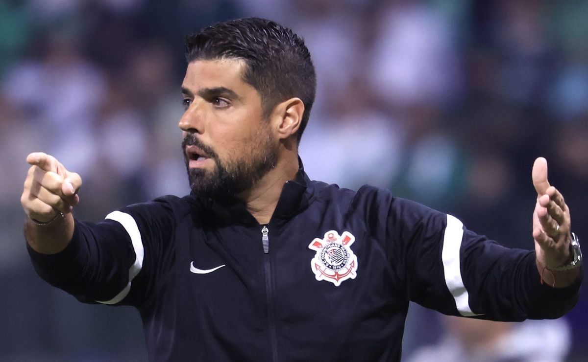 António Oliveira contratado pelo Grêmio como novo treinador em 2025 é aprovado por Chico Garcia