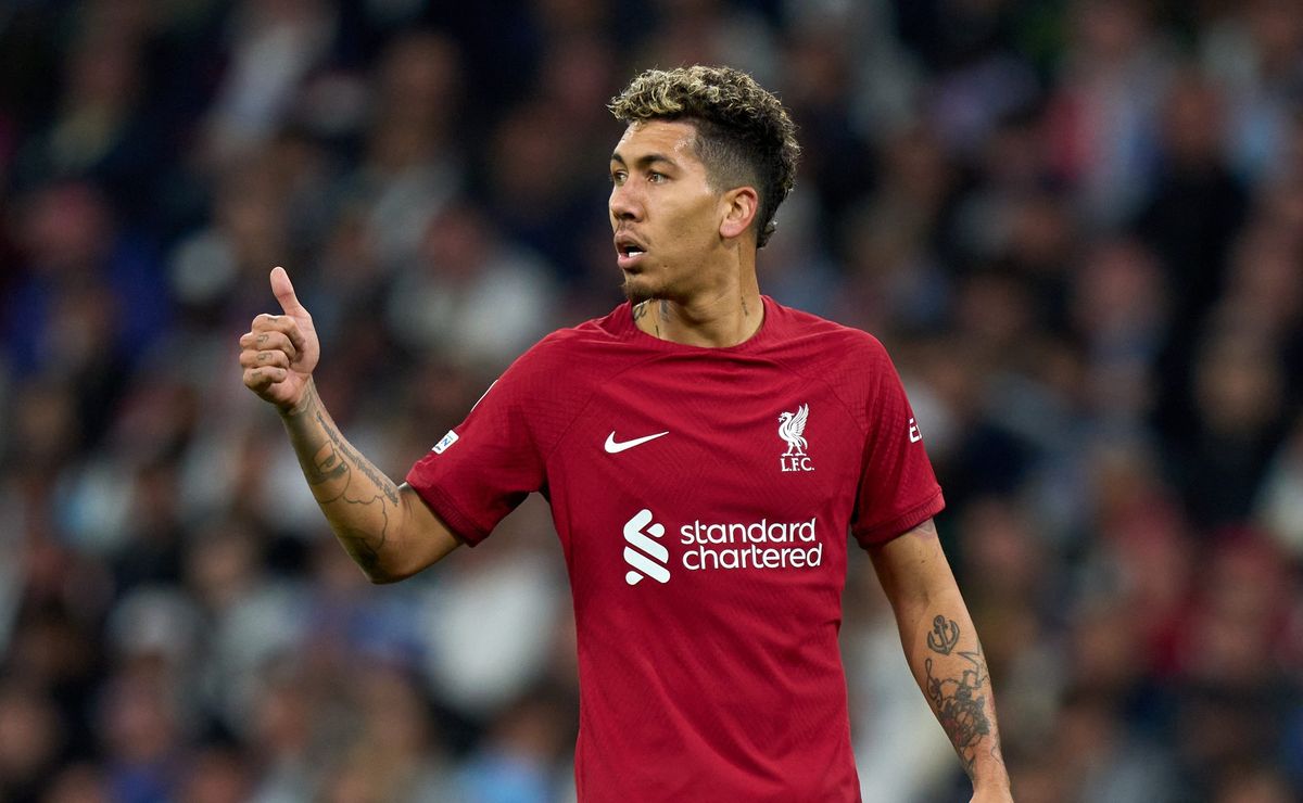 Filipe Luís aprova e Flamengo decide consultar valores por Roberto Firmino, segundo Venê Casagrande