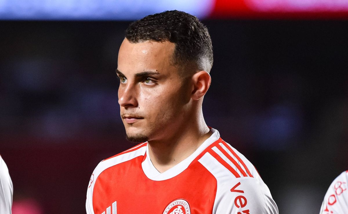 Internacional define perfil de novos reforços e usa exemplo de Bruno Gomes para ir ao mercado