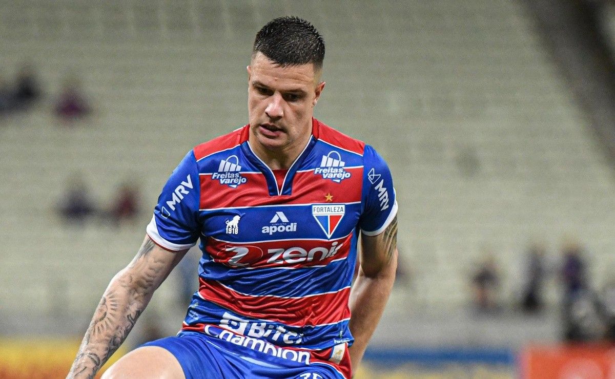 Mário Bittencourt quer fechar com Renato Kayzer até a apresentação do elenco do Fluminense nas Laranjeiras