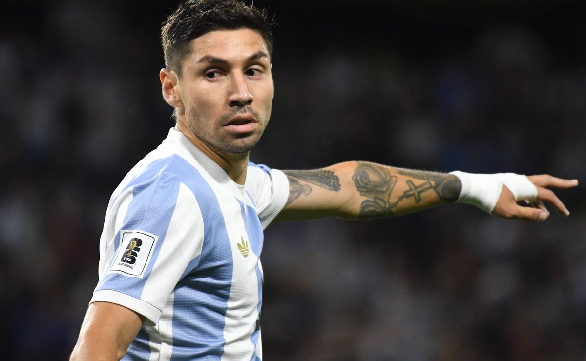 Sevilla responde proposta feita pelo São Paulo para negociar Gonzalo Montiel