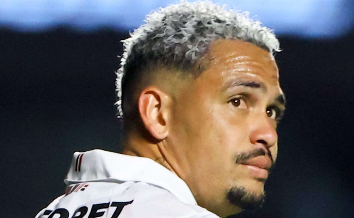 Luciano no Atlético-MG ganha repercussão, mas nenhum contato pelo atacante foi feito