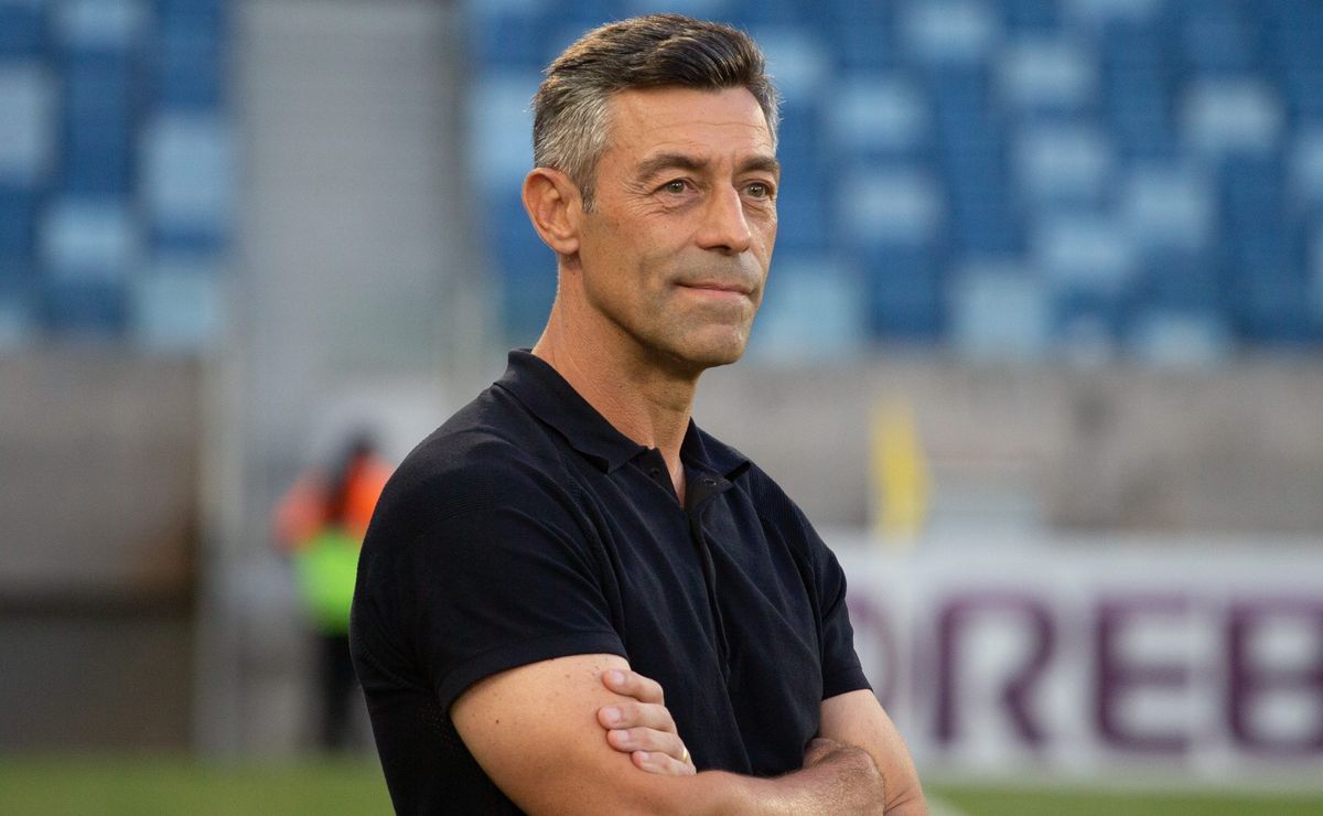 Com aval de Pedro Caixinha, Santos encaminha a contratação de Luisão, do Novorizontino