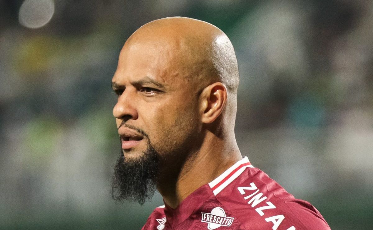 Ex-Palmeiras, Felipe Melo toma decisão sobre convite de rival do Brasileirão para atuar fora dos gramados