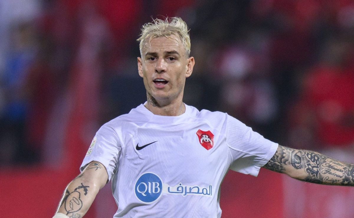 Róger Guedes contratado pelo Grêmio com modelo Luis Suárez é desejo de Alberto Guerra