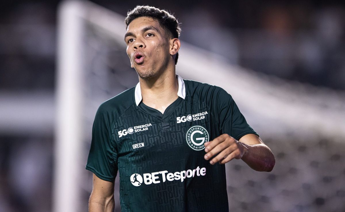 Contratação de Paulo Baya pelo Fluminense é alvo de duras críticas de jornalista