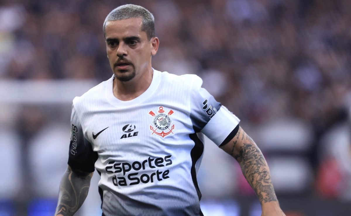 Cruzeiro finaliza detalhes e está perto de anunciar Fagner, do Corinthians