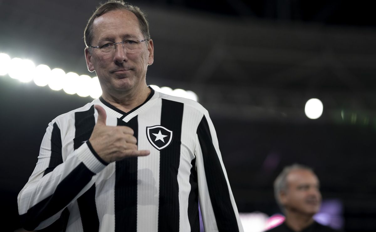 Botafogo oficializa proposta e se aproxima de primeira contratação para 2025, informa Venê Casagrande