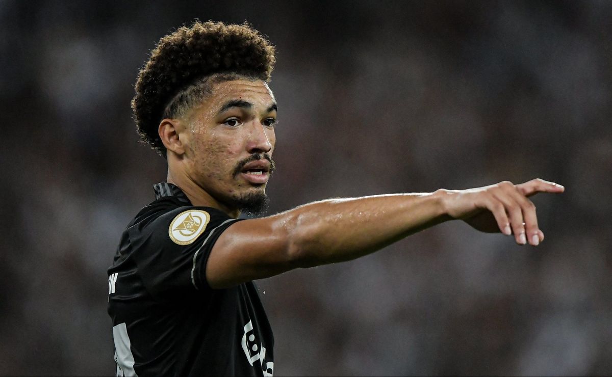 Após ser campeão pode Botafogo, Adryelson é alvo de clube Turco para 2025