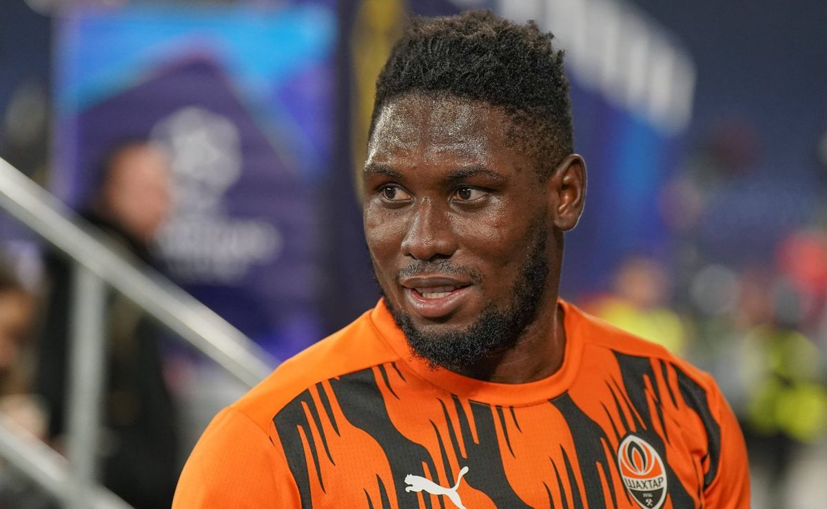 Conheça Lassina Traoré, atacante que o Flamengo está negociando para o lugar de Gabigol