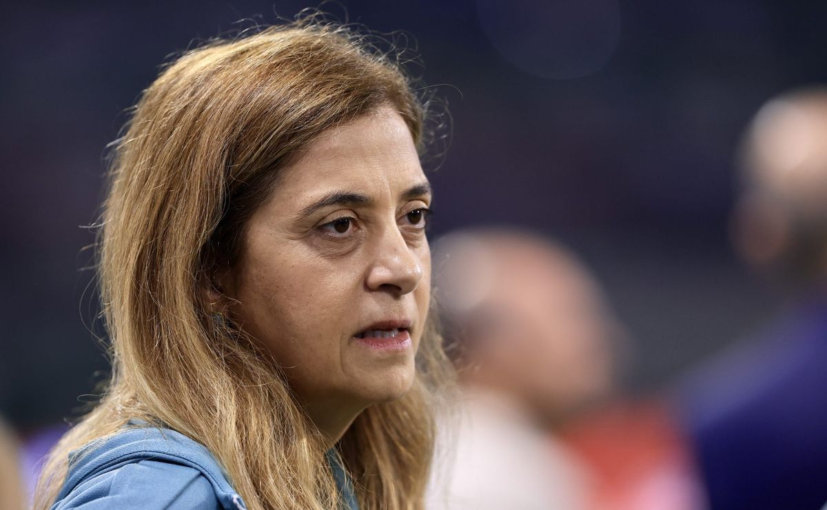 José Boto marca nova reunião com JP Sampaio, coordenador da base, e Leila Pereira fica ciente