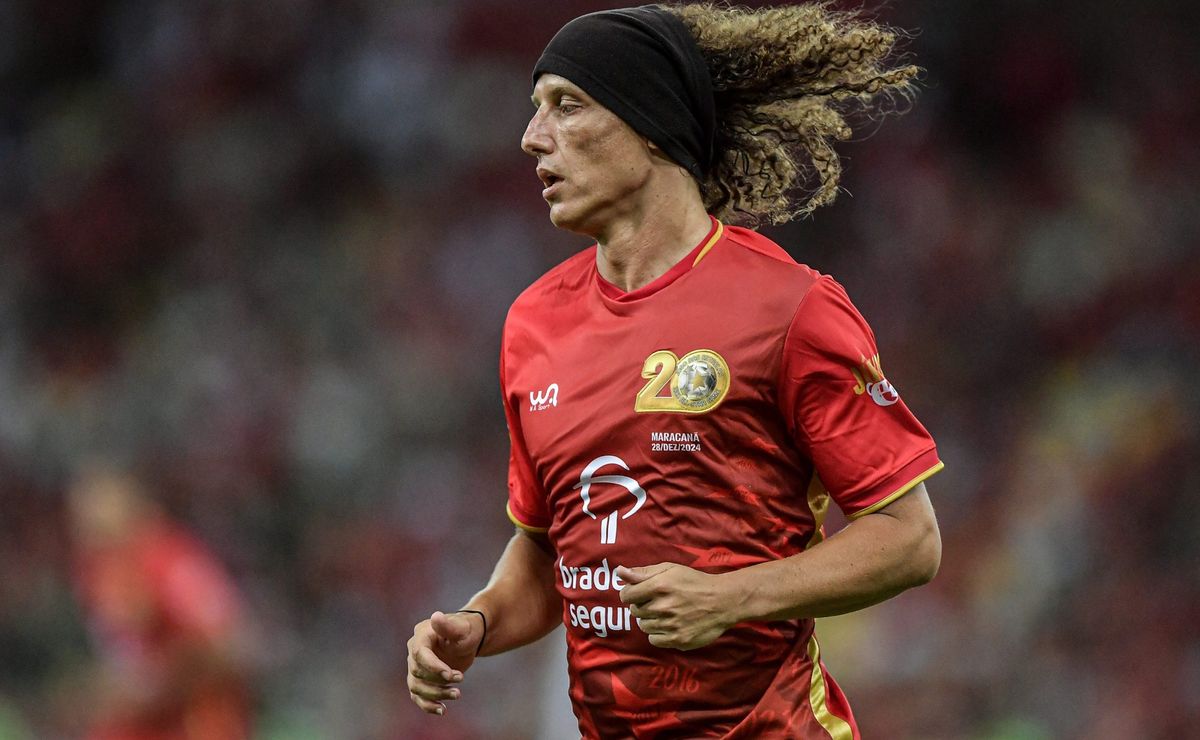 Vasco esquece David Luiz e Balbuena e mira contratação de zagueiro do Zenit