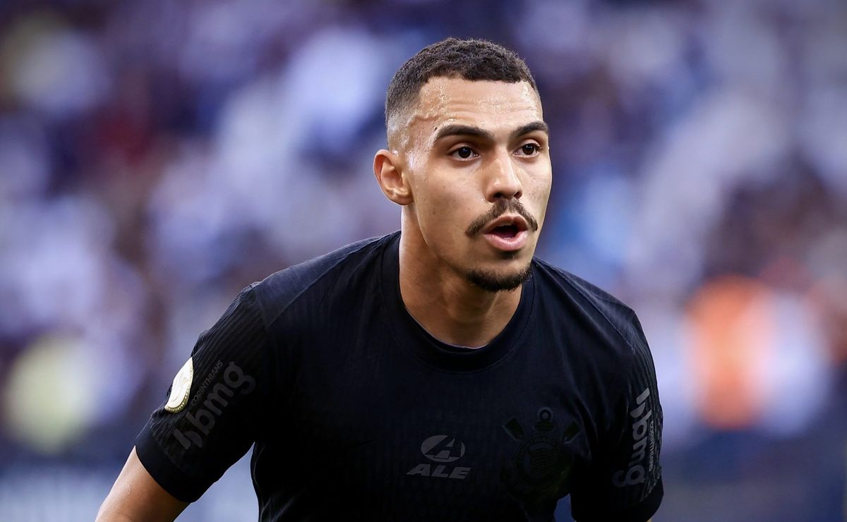 Flamengo cobra Brax sobre dívida de Matheuzinho e recebe detalhes de como pagamento irá acontecer