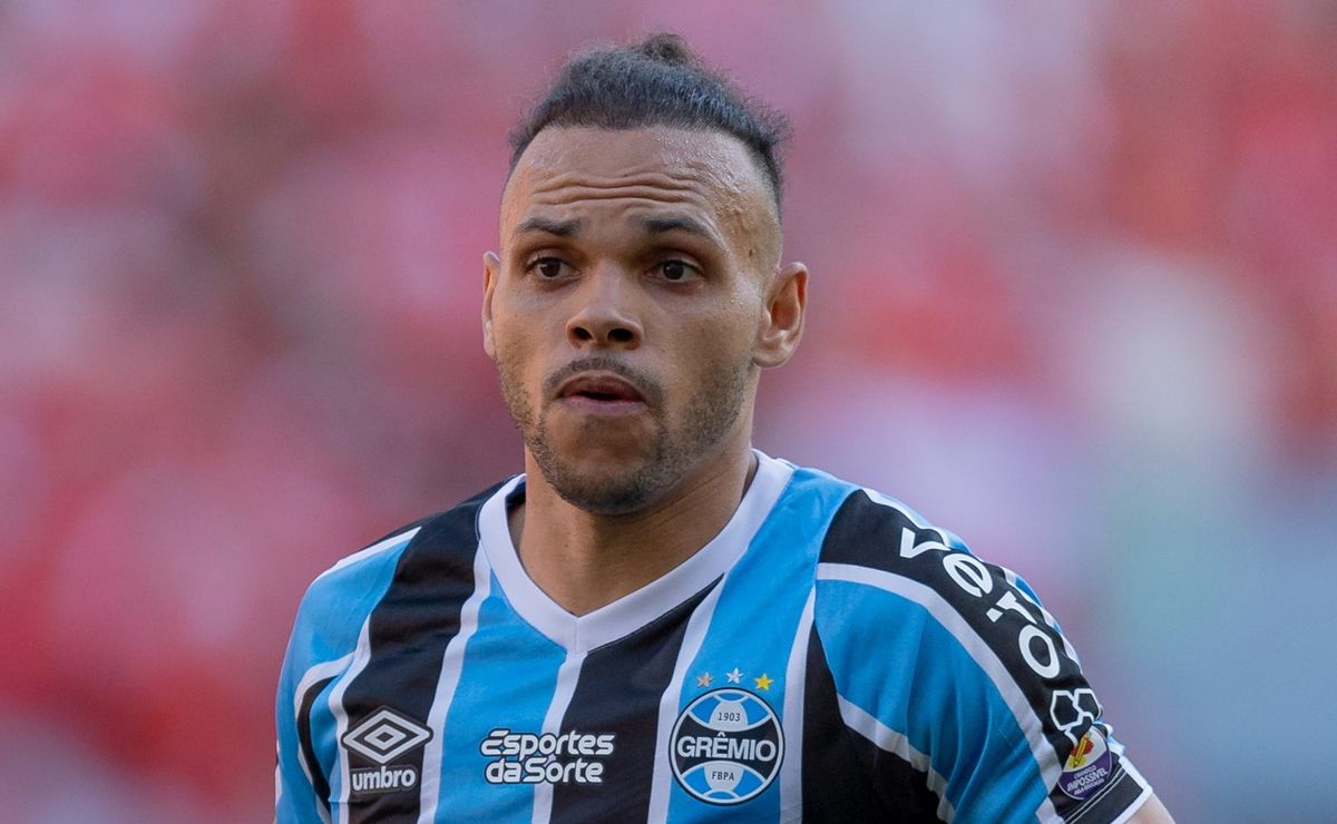 Braithwaite, do Grêmio, debocha de votação do SporTV e situação repercute nas redes sociais