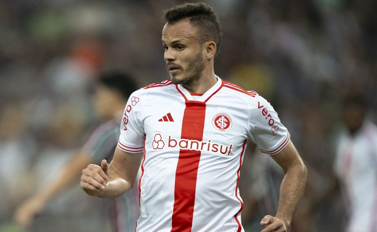 Renê vê renovação com o Internacional ficar 'difícil', e jogador vai em busca de outros clubes