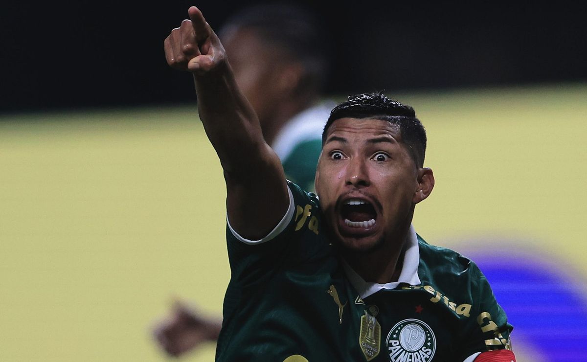 Rony fica sem propostas no Brasil e agora busca acordo com time do exterior para deixar o Palmeiras