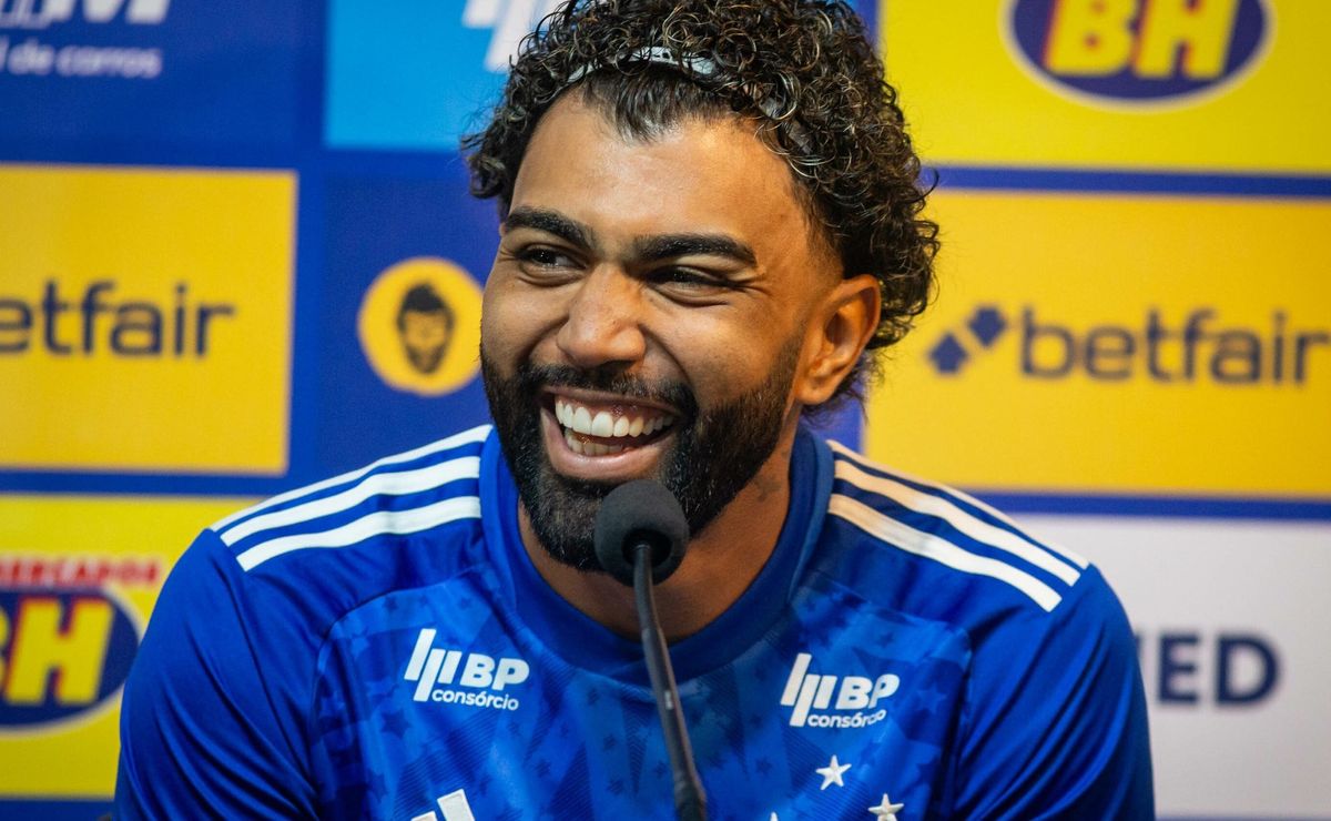 Gabigol é apresentado ao Cruzeiro fazendo provocação para rivais: “Incomoda demais”