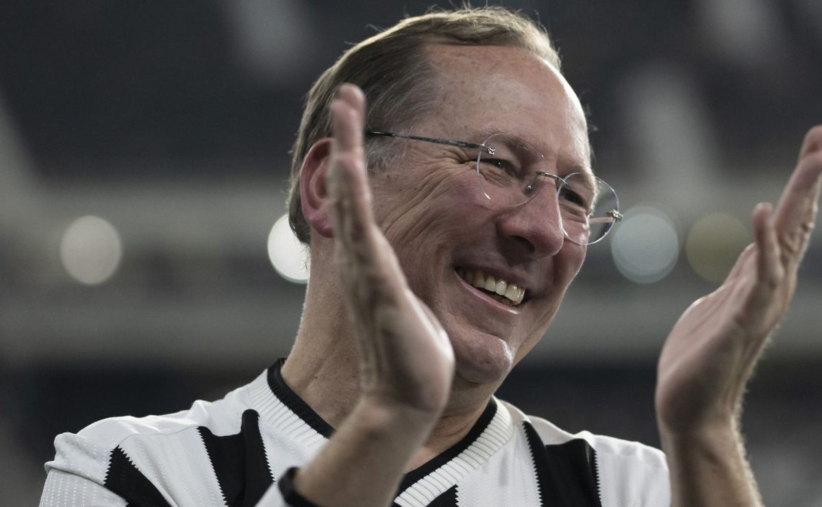 John Textor decide contratar no Botafogo e aceita pagar R$ 32 milhões por Mauro Arambarri, do Getafe