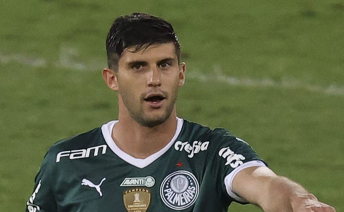 Grêmio não atende primeiro pedido de Gustavo Quinteros e não contratará zagueiro Kuscevic