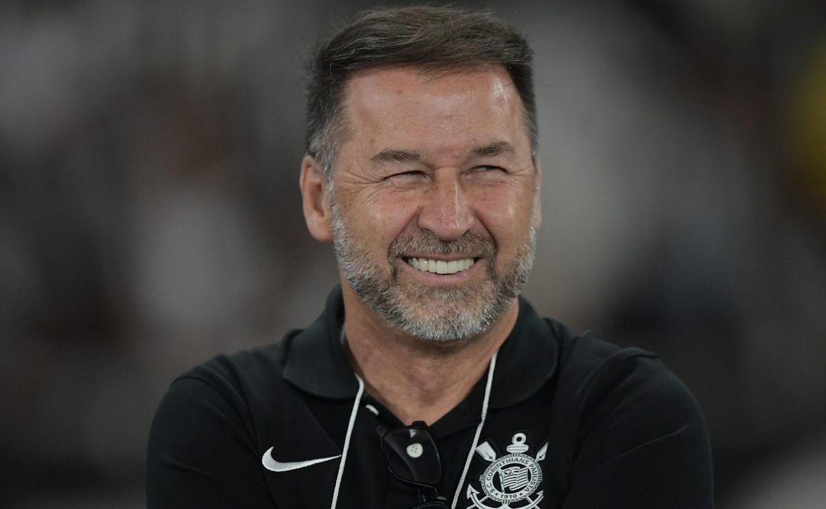 Augusto Melo atrapalha e São Paulo não vai anunciar contratação de Luciano Acosta, do Cincinnati-EUA