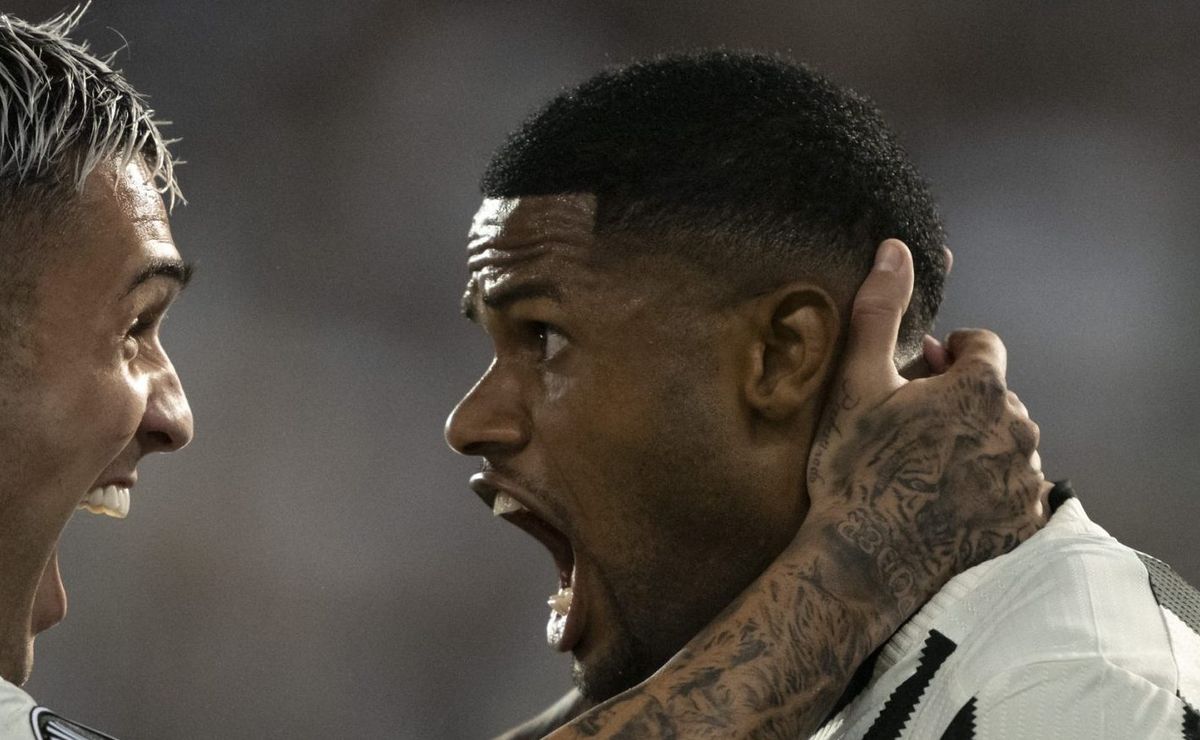 Rony 'atrapalha' o Palmeiras pela contratação de Júnior Santos e Botafogo pede R$ 48 milhões