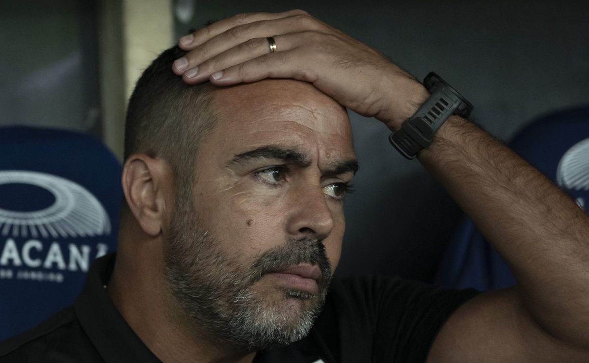 No Al-Rayyan, Artur Jorge ressurge disposto a 'tirar' jogador prestigiado no Botafogo
