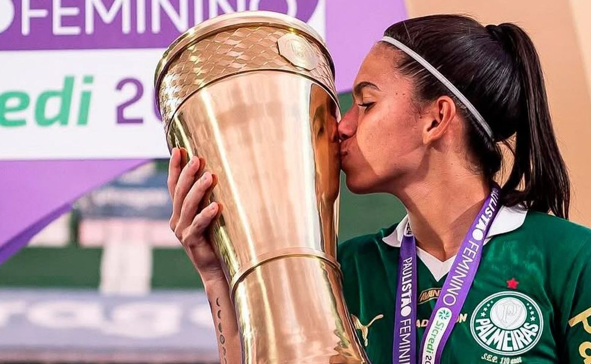 Palmeiras renova com sete atacantes promissoras das Palestrinas para 2025 e divide torcida