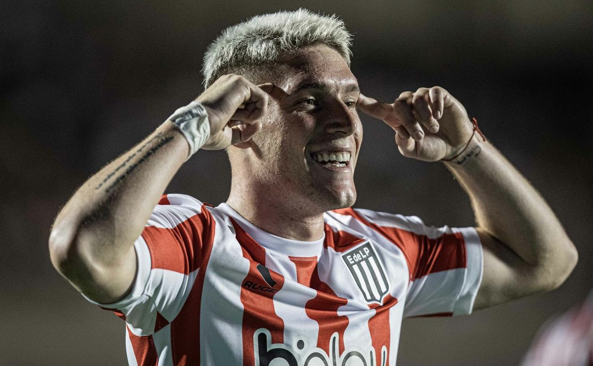 Benjamín Rollheiser confirmado no Santos em 2025 tem negociações retomadas por Marcelo Teixeira