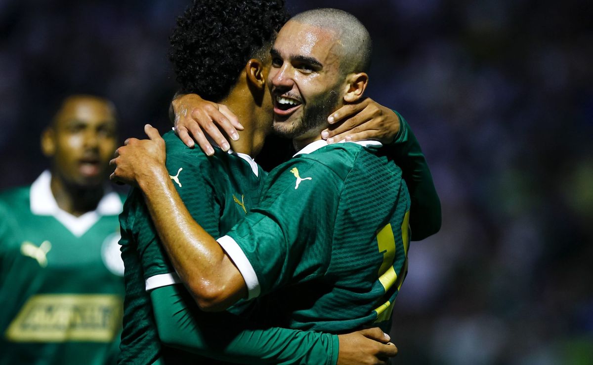 Recém-promovido ao profissional, renovação de Figueiredo no Palmeiras é questão de tempo