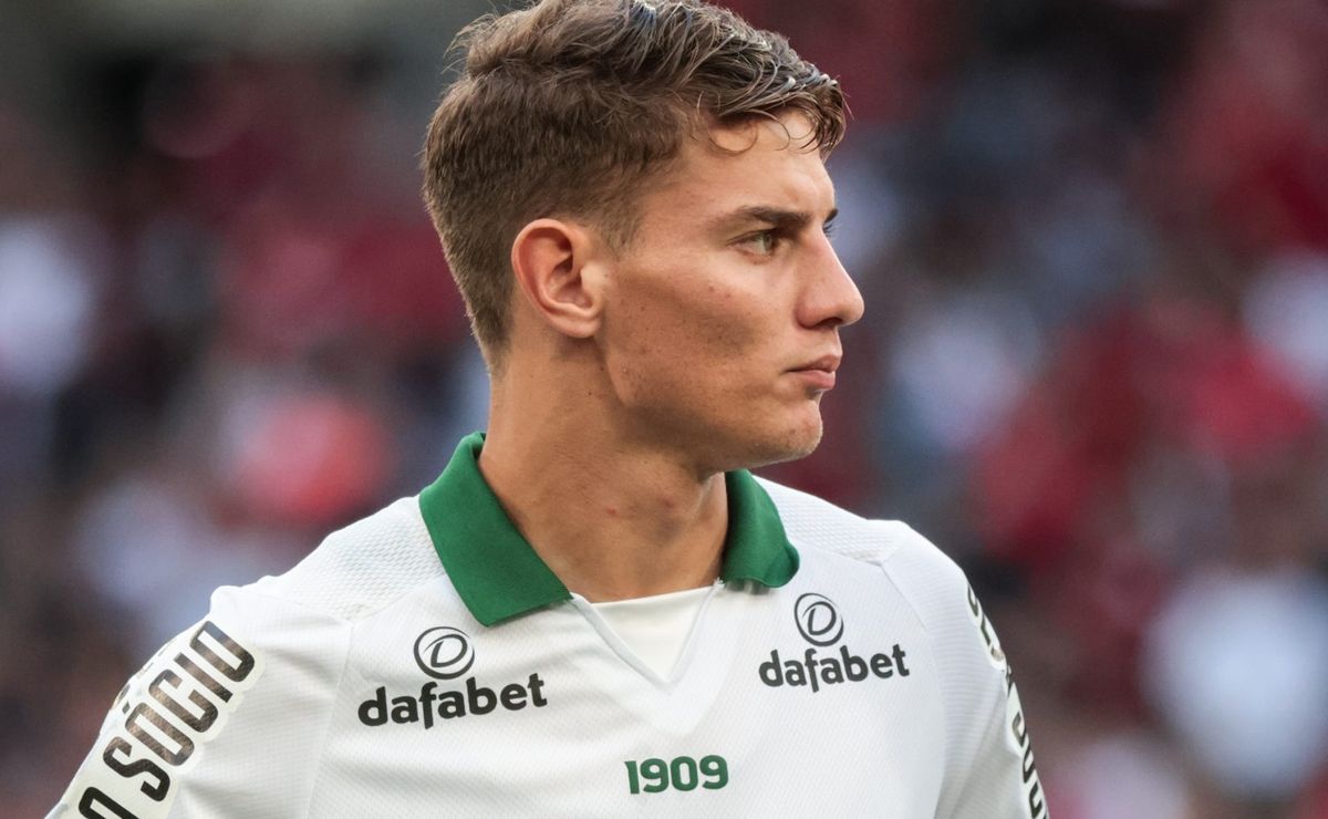 Atlético-MG 'briga' por Natanael, mas lateral quer jogar em outro gigante brasileiro