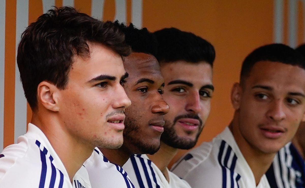 Liziero, do São Paulo, é oferecido para reforçar o Santos em 2025