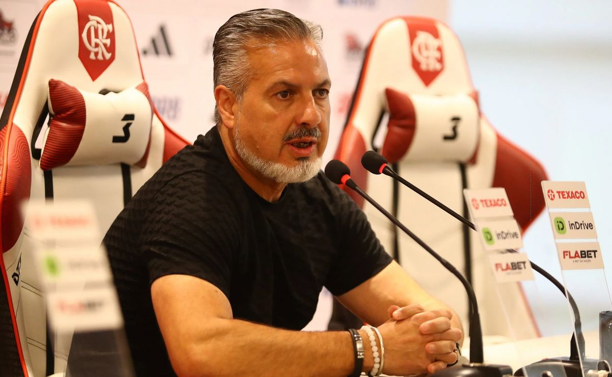 Varela vai deixar o Flamengo, de José Boto, para jogar no Peñarol em 2026