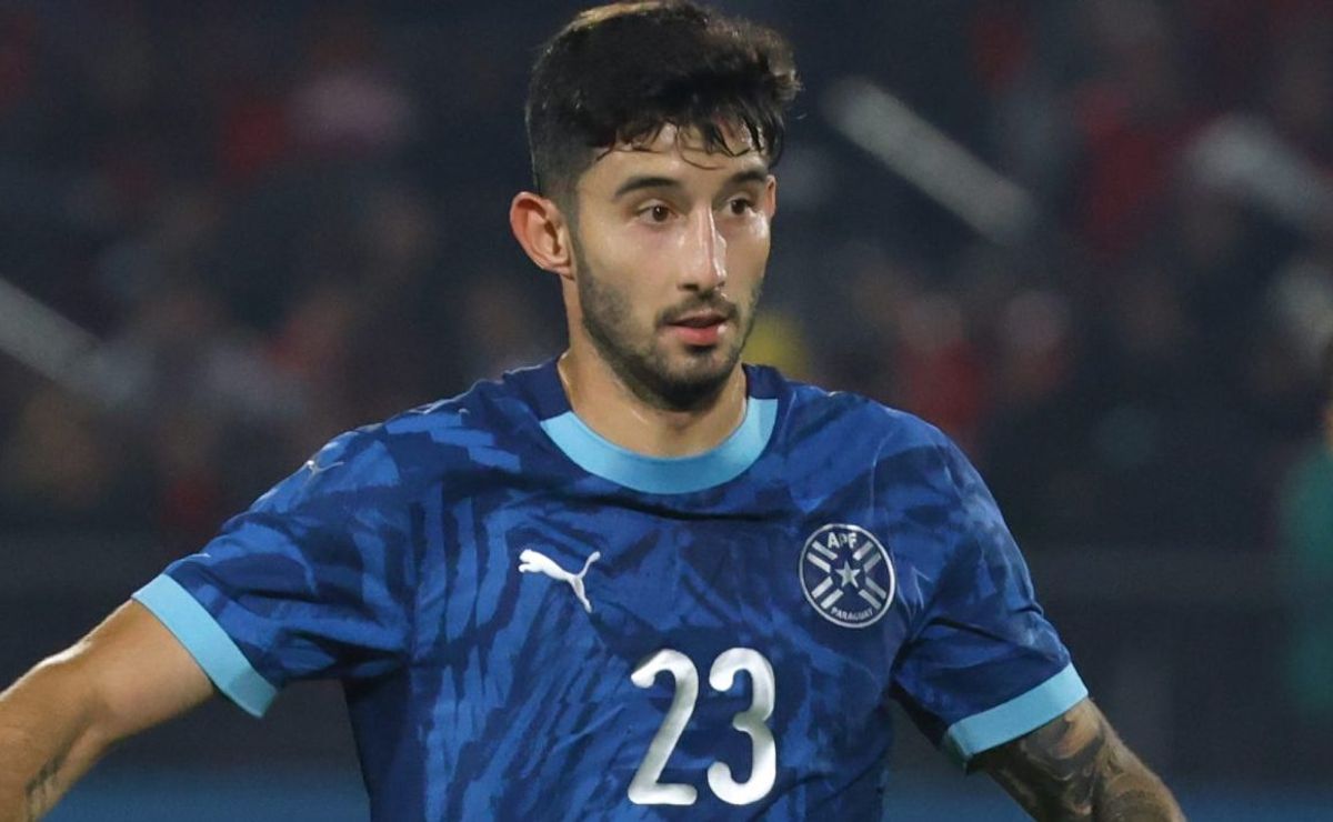 Grêmio toma nova decisão sobre vender Villasanti ao Palmeiras e negócio tem exigência