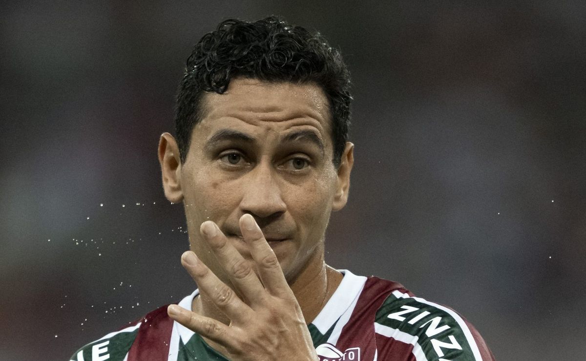 Santos insiste na contratação de Paulo Henrique Ganso para realizar sonho de Marcelo Teixeira