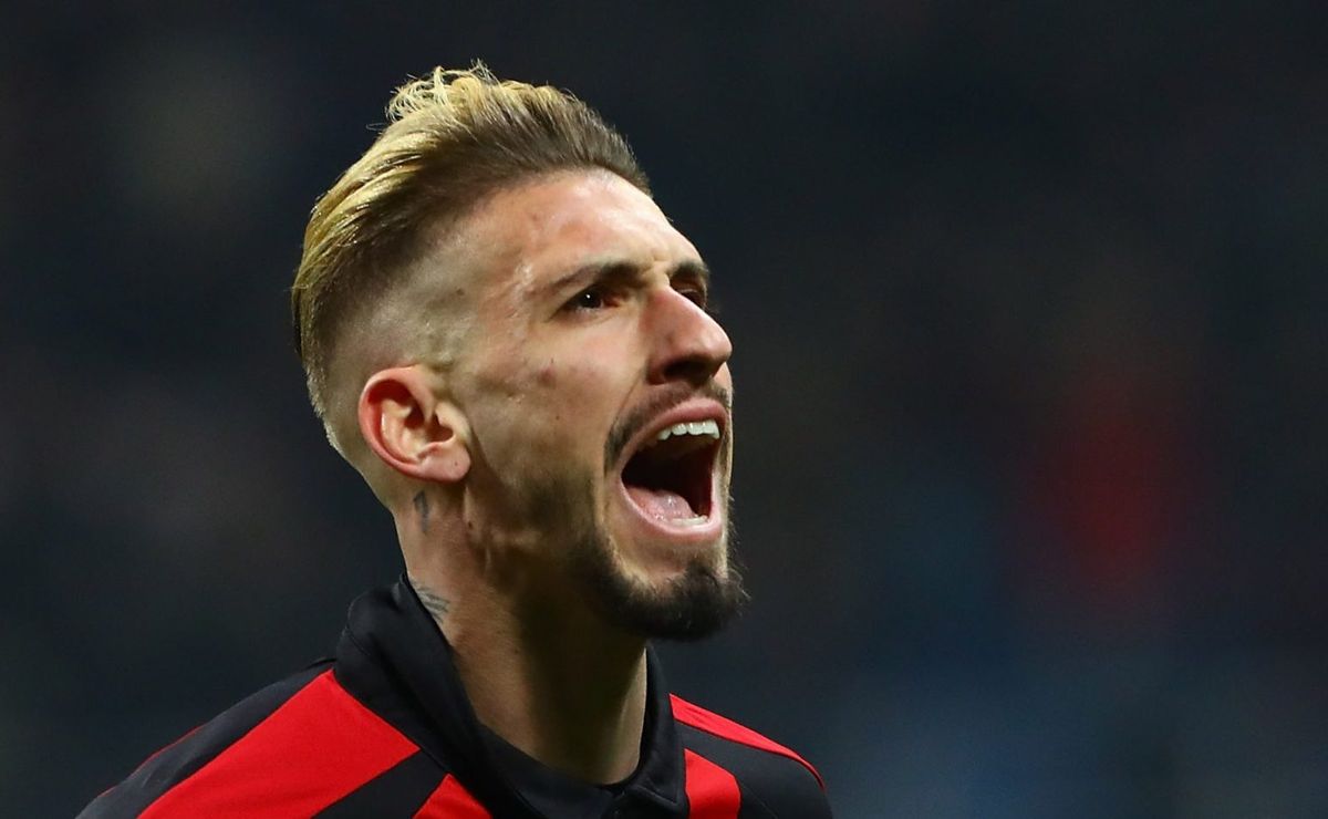 Castillejo, ex-Milan, é oferecido e Santos vai avançar na contratação se Barreal não assinar