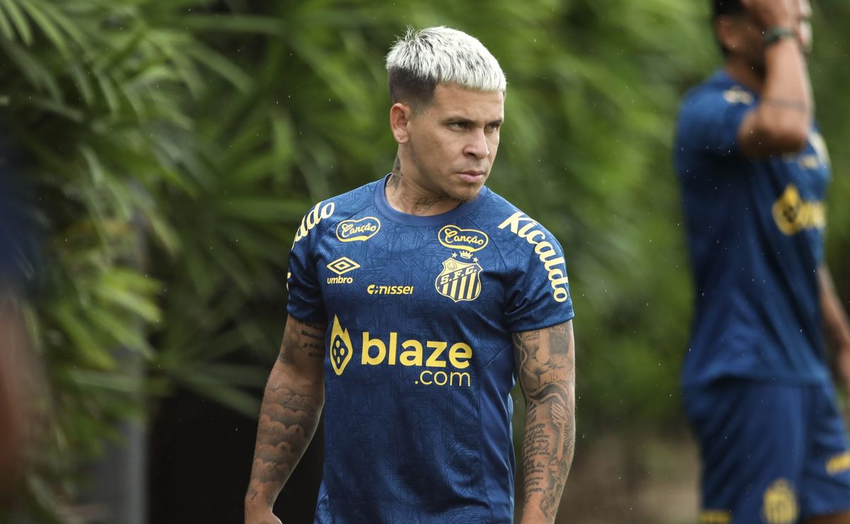 Atlético-MG insiste na contratação de Soteldo, do Santos, após decisão de Cuca